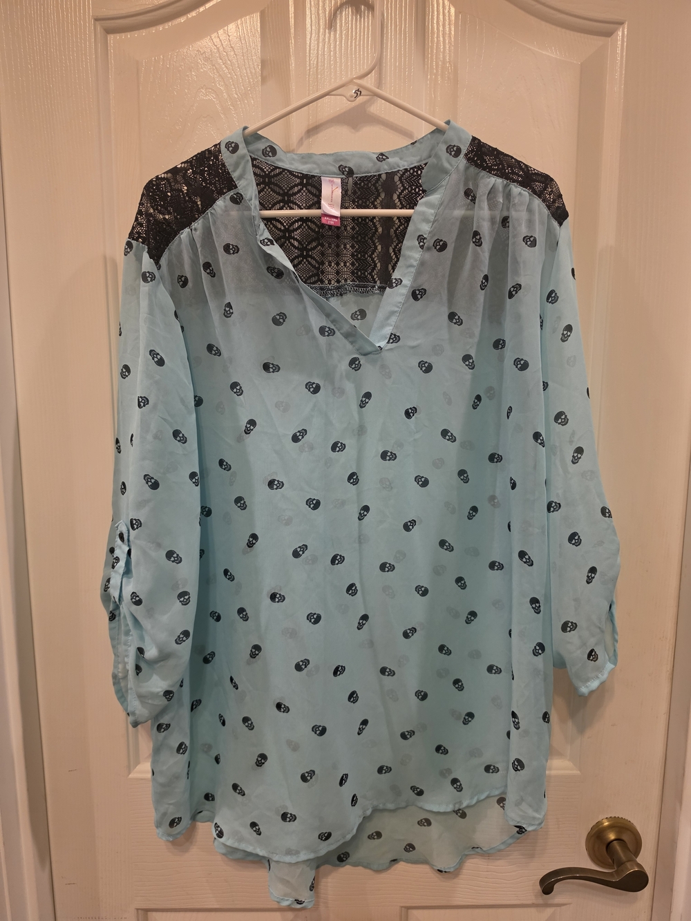 No Boundaries Light Blue Printed V-Neck Tunic with Black Lace Yoke